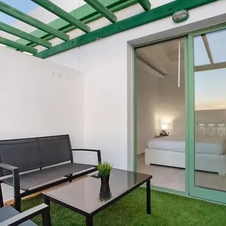 Apt De 2 Bedroom Completamente Nuevo Y Equipado,bbq *