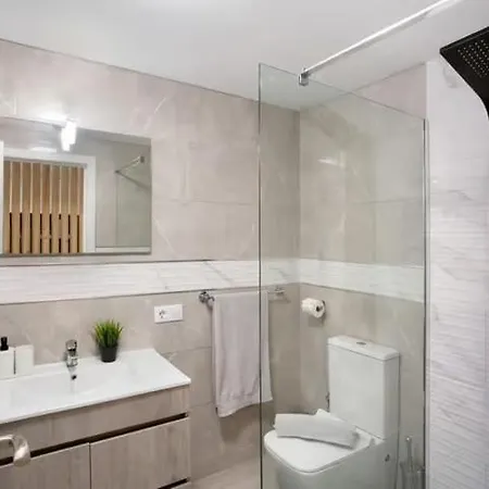 Apt De 2 Bedroom Completamente Nuevo Y Equipado,bbq * Caleta De Fuste