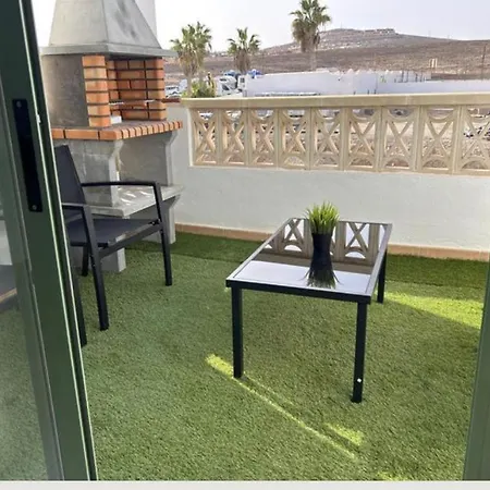 Apt De 2 Bedroom Completamente Nuevo Y Equipado,bbq * Caleta De Fuste